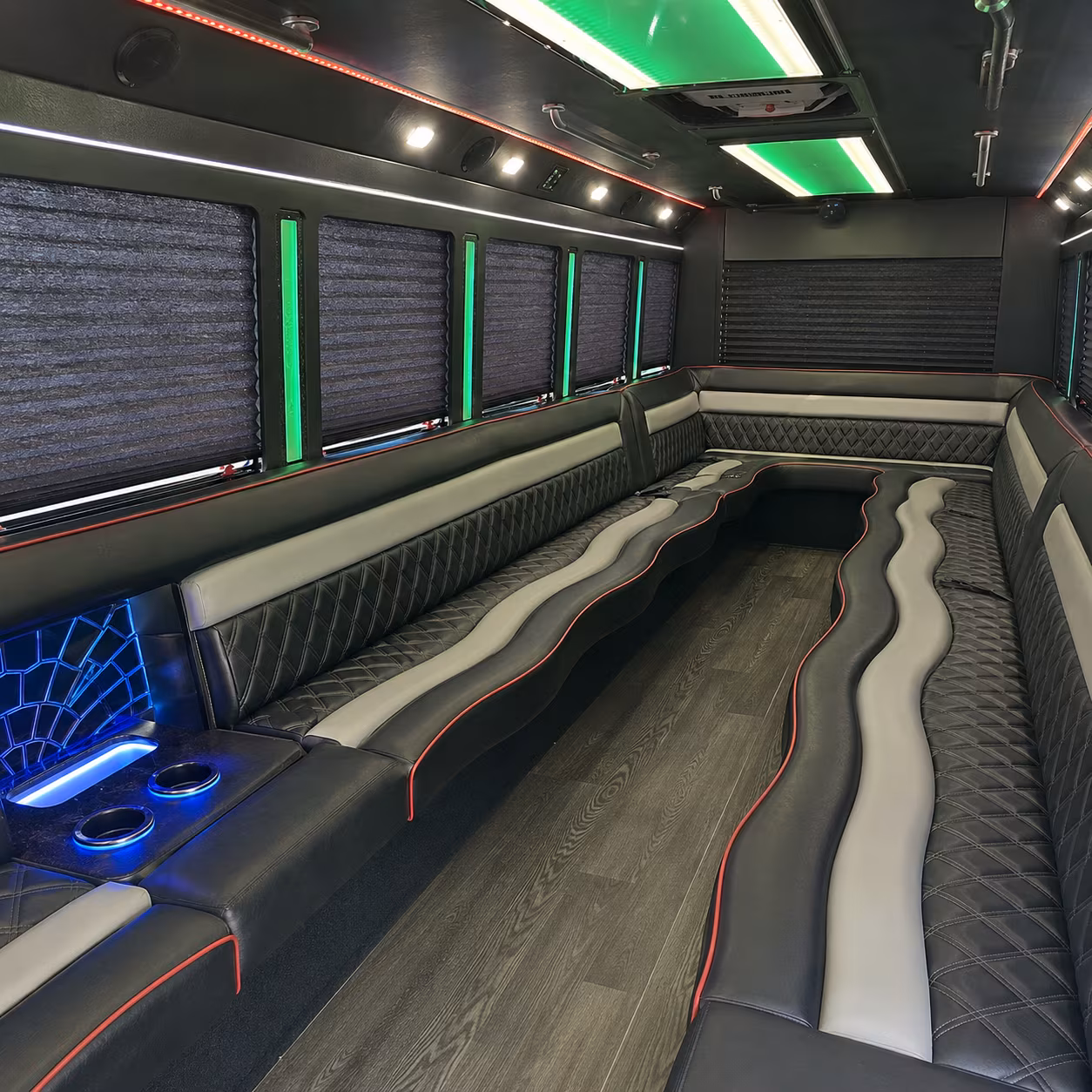 Fort Myers Birthday, Sweet 16, & Quinceañera Transportation party bus exterior