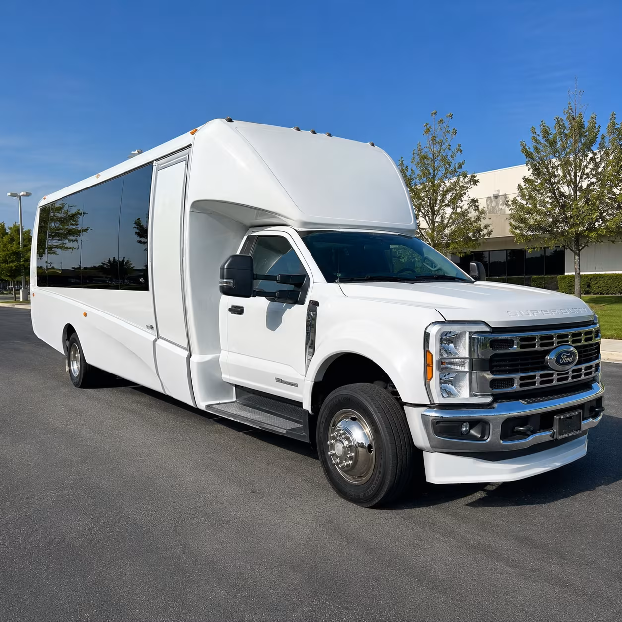 Fort Myers Corporate Transportation party bus exterior
