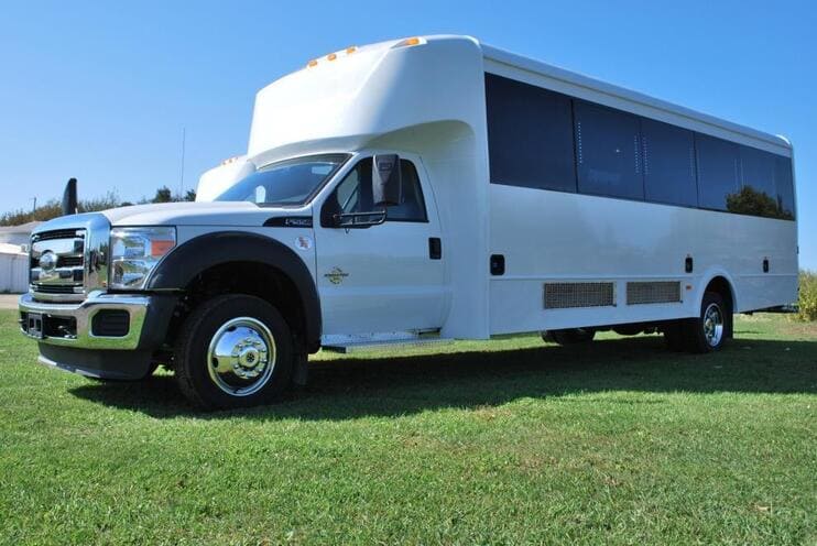 Kissimmee 15-35 Passenger Minibuses